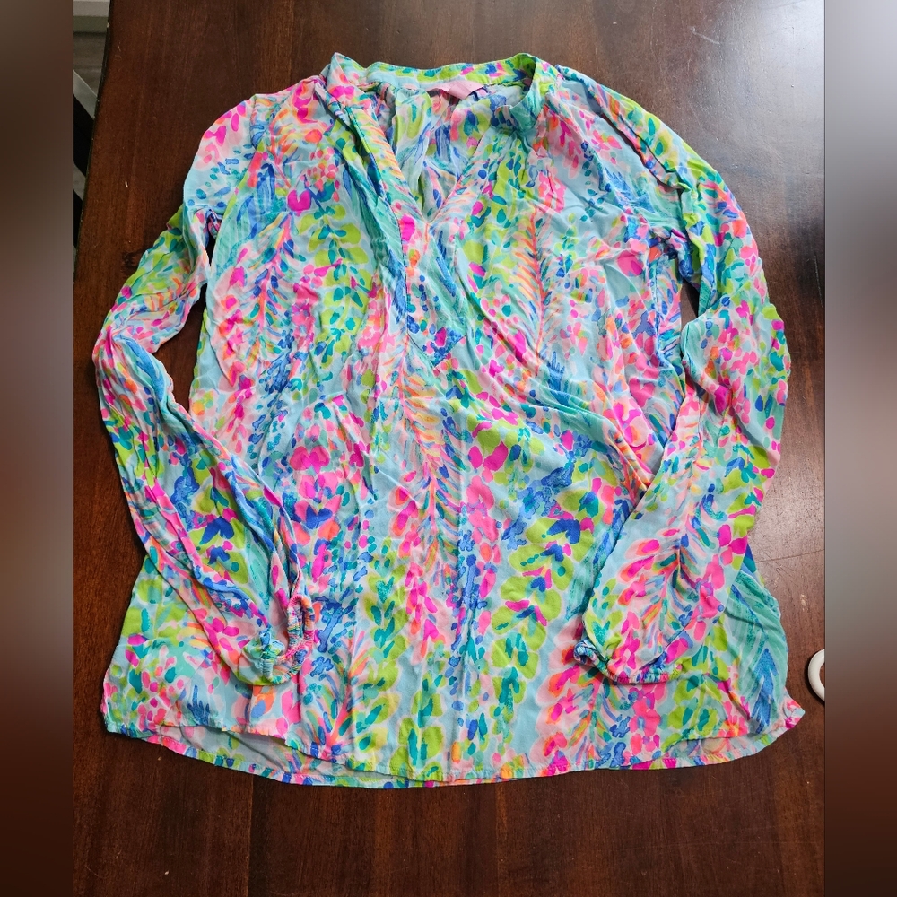 Lilly Pulitzer Vibrant Multi-Color Long Sleeve V-Neck Blouse